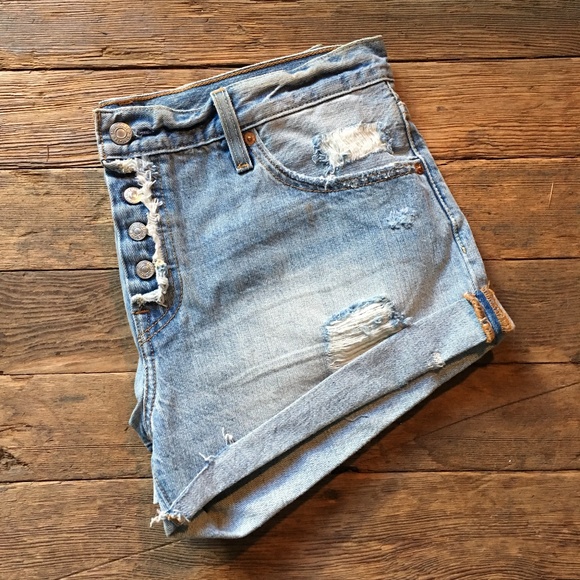 Levis Cut Off Shorts Size 29 - Picture 1 of 5